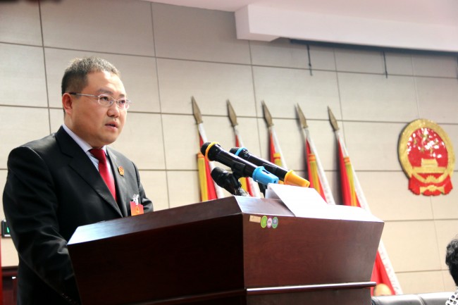 王亚东全票当选梁园区人民法院院长